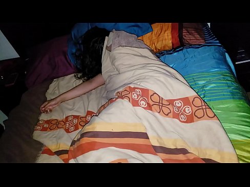 ❤️ Stepson ag bualadh lena leasmháthair óg agus í ina codladh. ❤❌ Porn ardchaighdeáin uainn ga.hentaidude.ru ❤